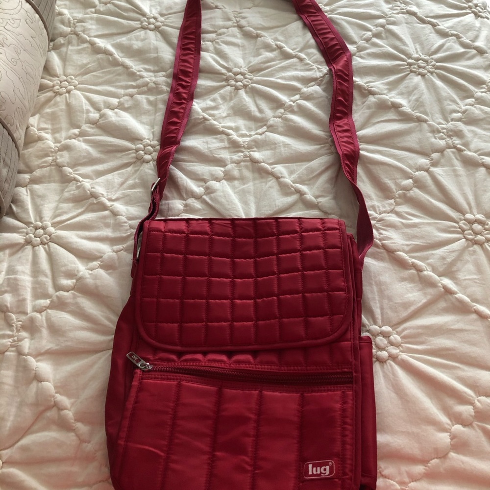 Lug Nylon Shoulder Bag (Red)